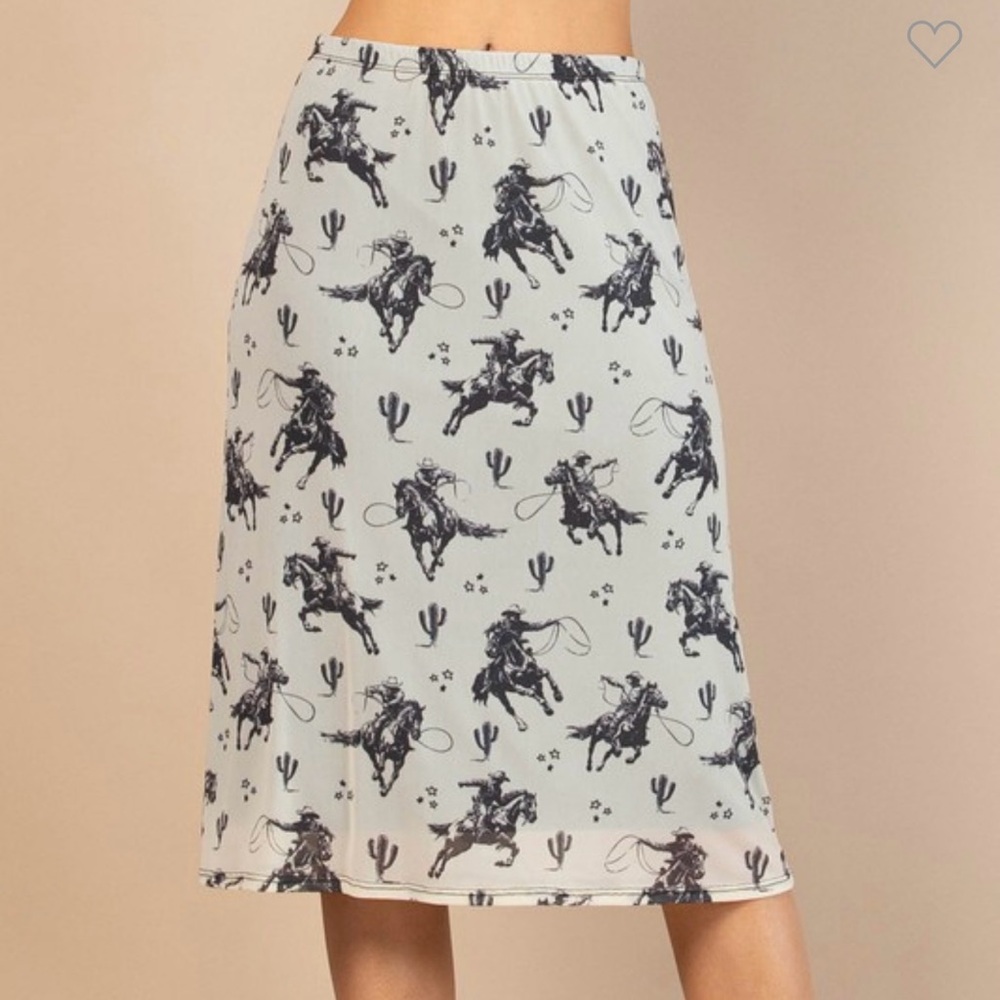 Laredo Mesh Skirt - Picture 7 of 8